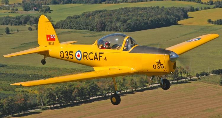 Photo of de Havilland Canada DHC-1B-2-S5 Chipmunk